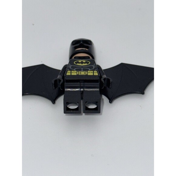 LEGO DC Super Heroes Batman Minifigure Black Wings 70913 Genuine Loose - Picture 8 of 9